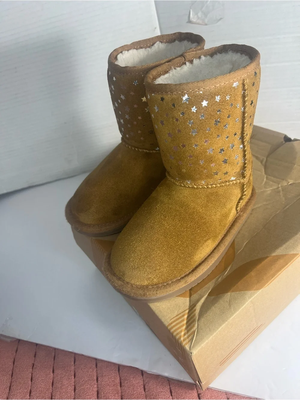 T. Koola Short Stars size size 8 children